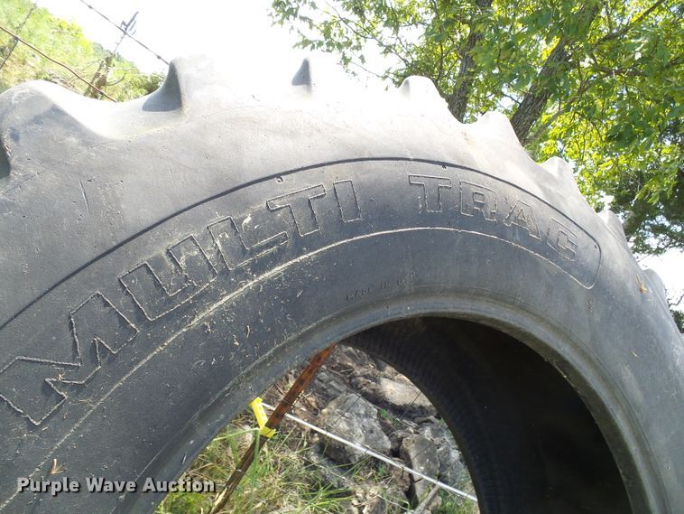 image for item DI0592 (2) 20.8R38 tires