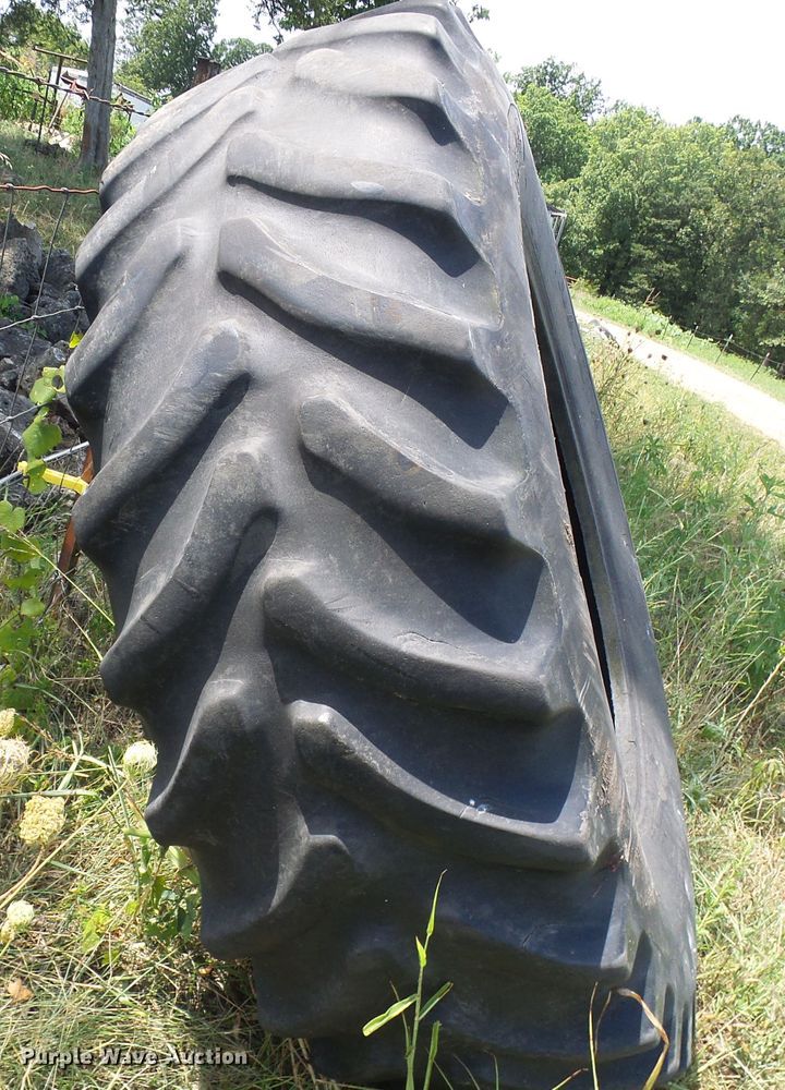 image for item DI0592 (2) 20.8R38 tires