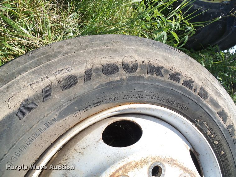 image for item DI0594 (6) 275/80R22.5 tires and wheels