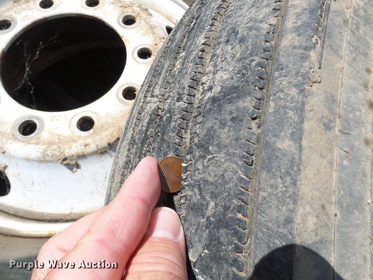 image for item DI0594 (6) 275/80R22.5 tires and wheels