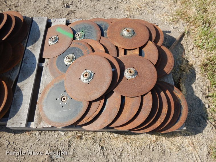 (154) Great Plains 15" drill disk opener blades in Assaria, KS Item