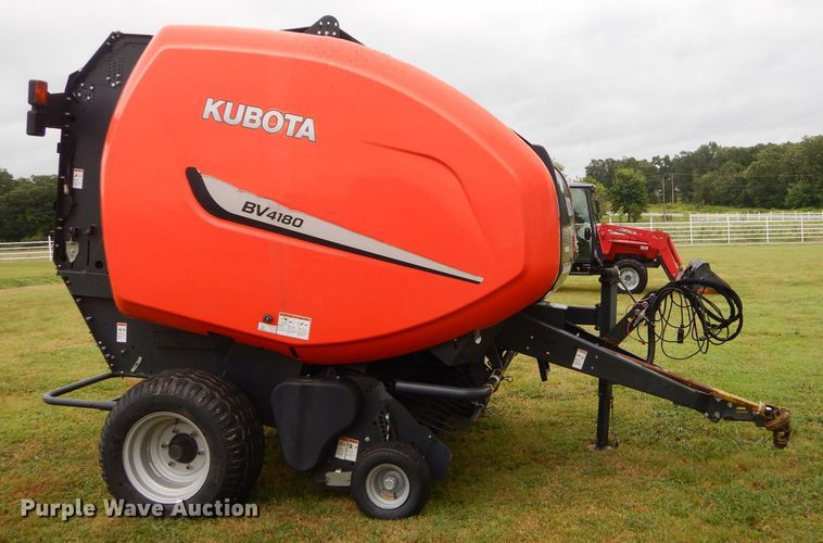 image for item ED9485 Kubota BV4180 round baler