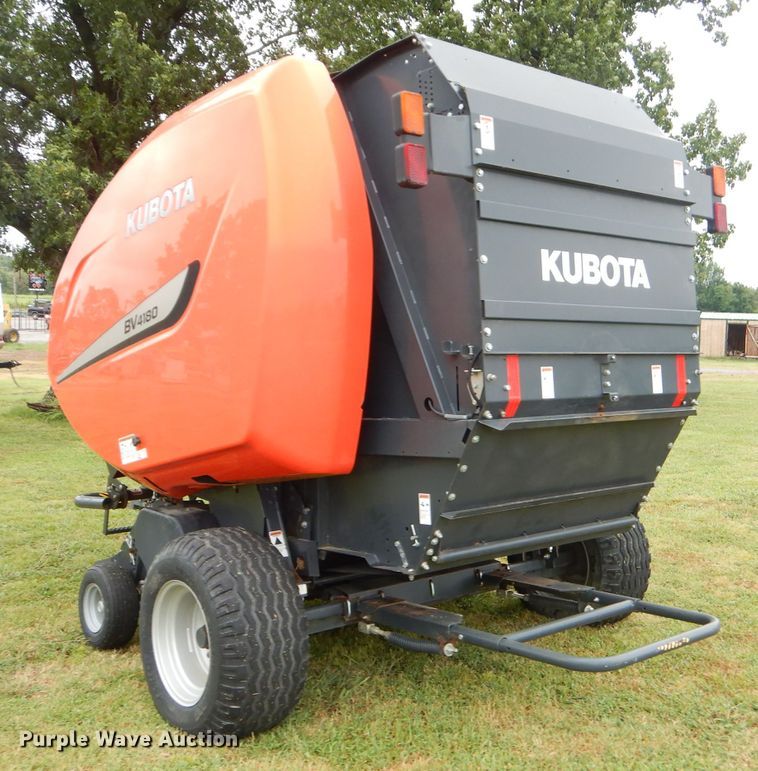image for item ED9485 Kubota BV4180 round baler