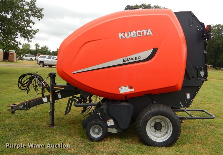 image for item ED9485 Kubota BV4180 round baler