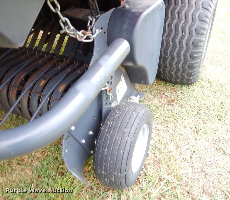 image for item ED9485 Kubota BV4180 round baler