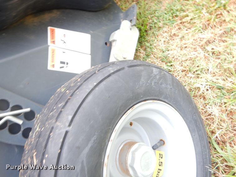 image for item ED9485 Kubota BV4180 round baler