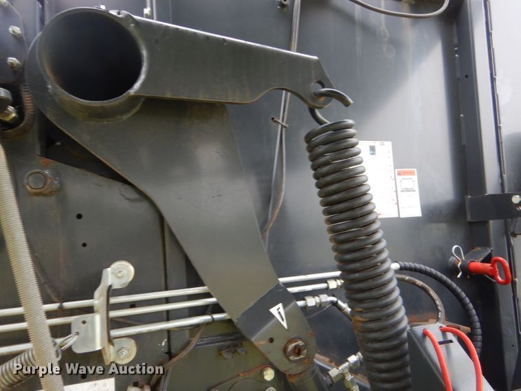 image for item ED9485 Kubota BV4180 round baler