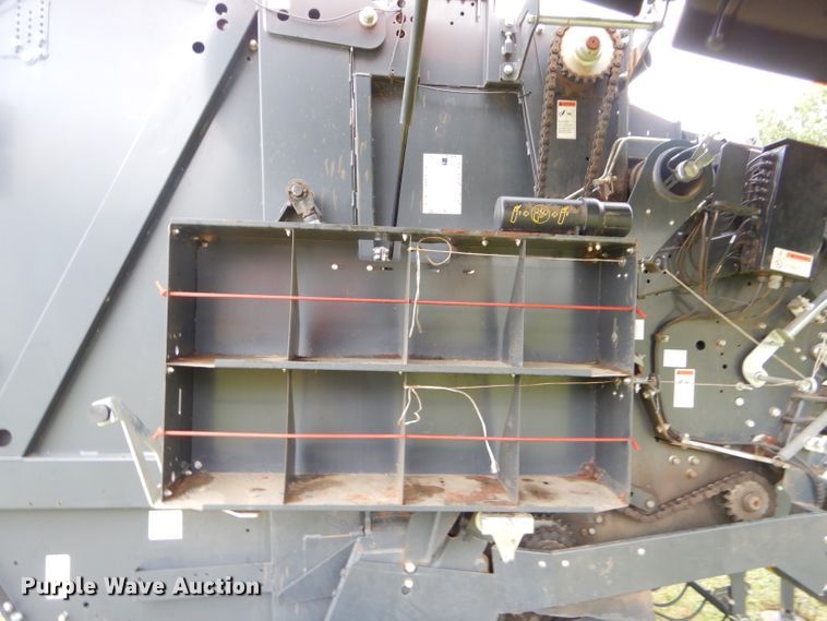 image for item ED9485 Kubota BV4180 round baler