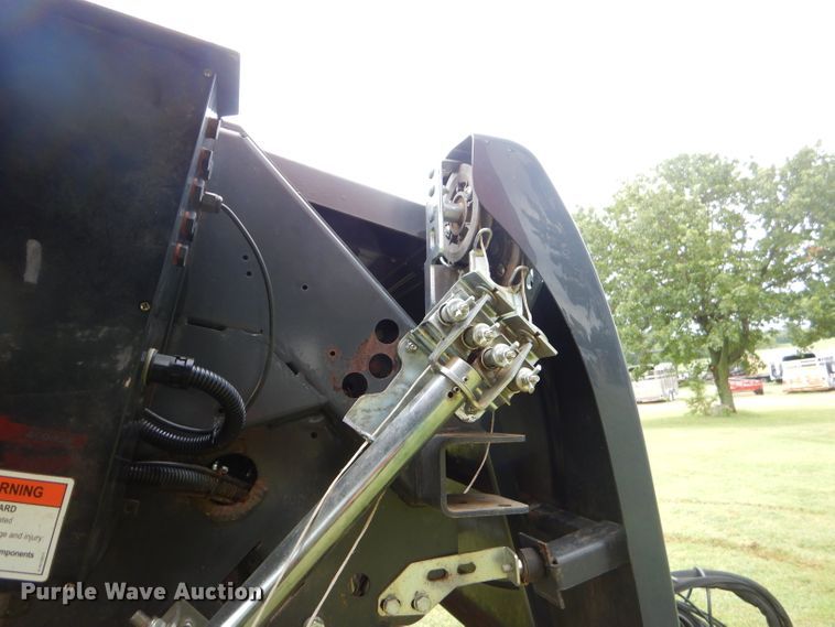 image for item ED9485 Kubota BV4180 round baler