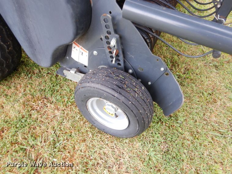 image for item ED9485 Kubota BV4180 round baler