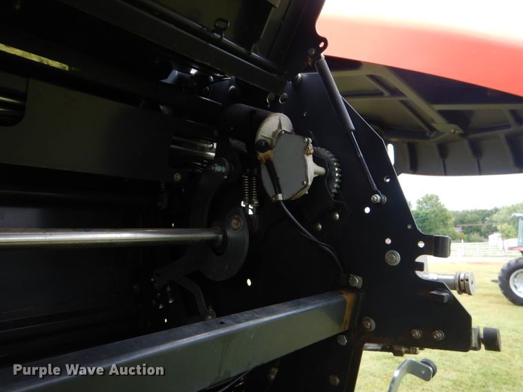 image for item ED9485 Kubota BV4180 round baler