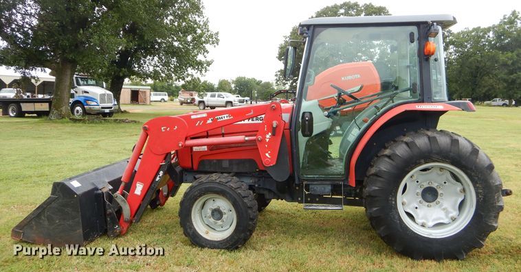 image for item ED9488 2005 Massey-Ferguson 1552 tractor