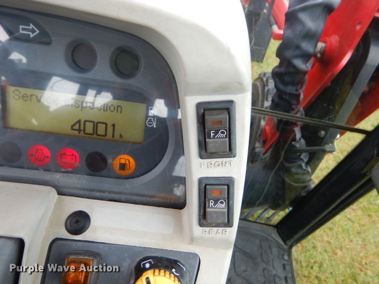 image for item ED9488 2005 Massey-Ferguson 1552 tractor