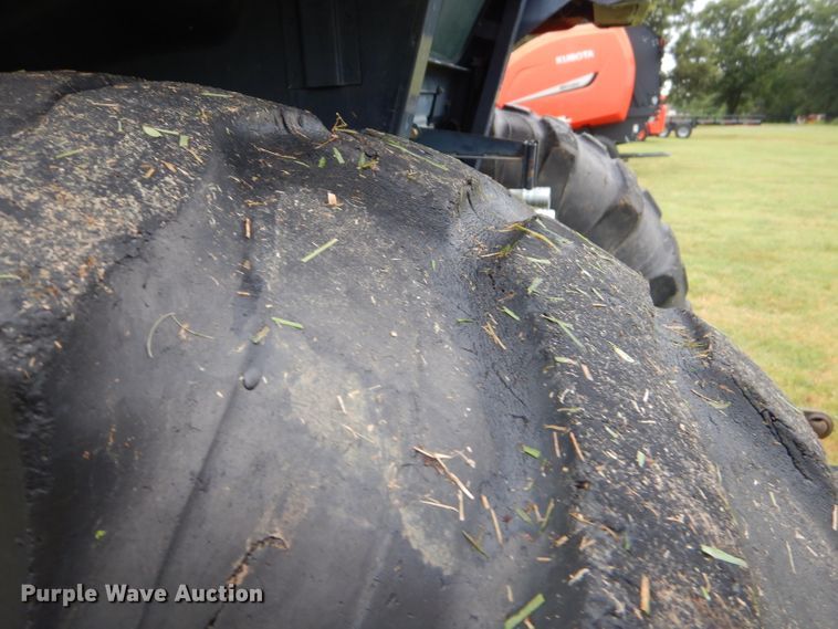 image for item ED9488 2005 Massey-Ferguson 1552 tractor