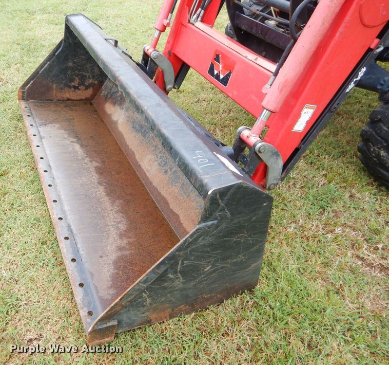 image for item ED9488 2005 Massey-Ferguson 1552 tractor