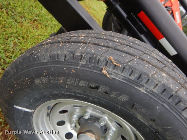 image for item ED9490 2015 Lone Star hay bale trailer