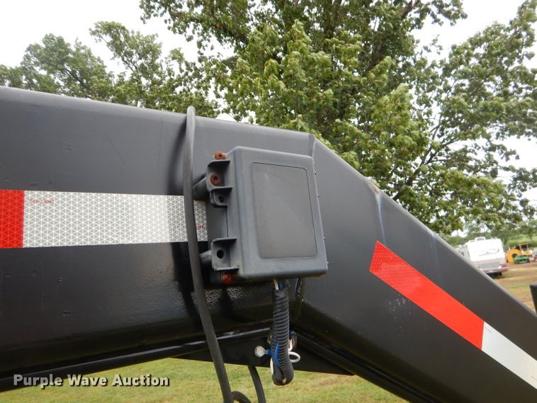 image for item ED9490 2015 Lone Star hay bale trailer