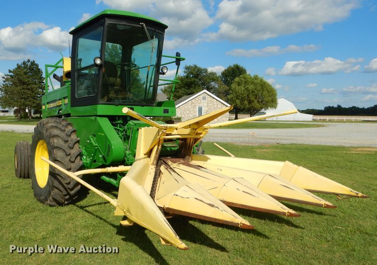 image for item ED9491 1990 John Deere 5830 forage harvester