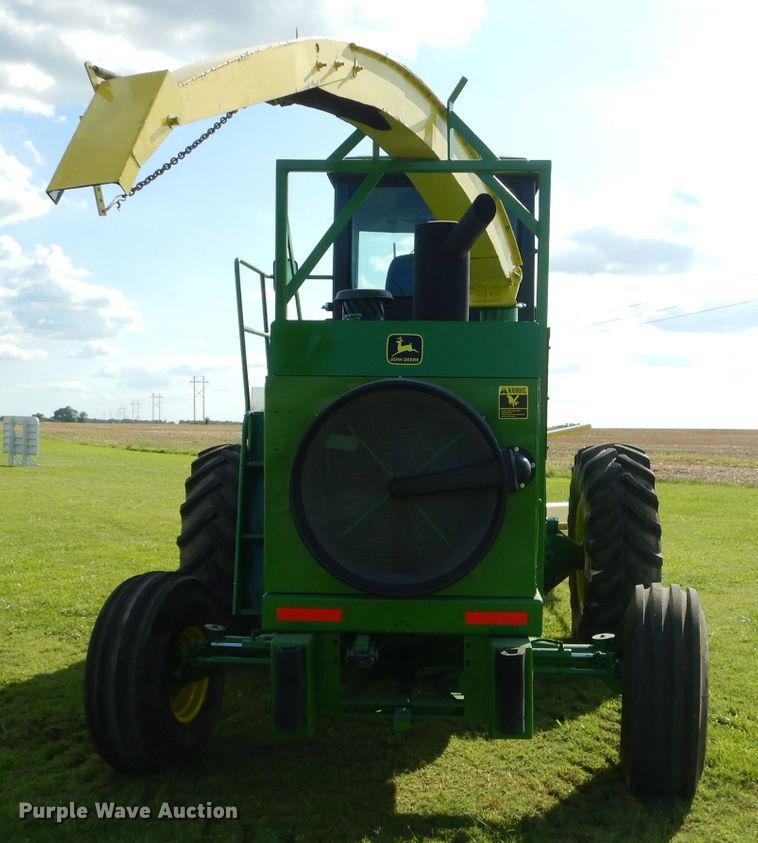 image for item ED9491 1990 John Deere 5830 forage harvester