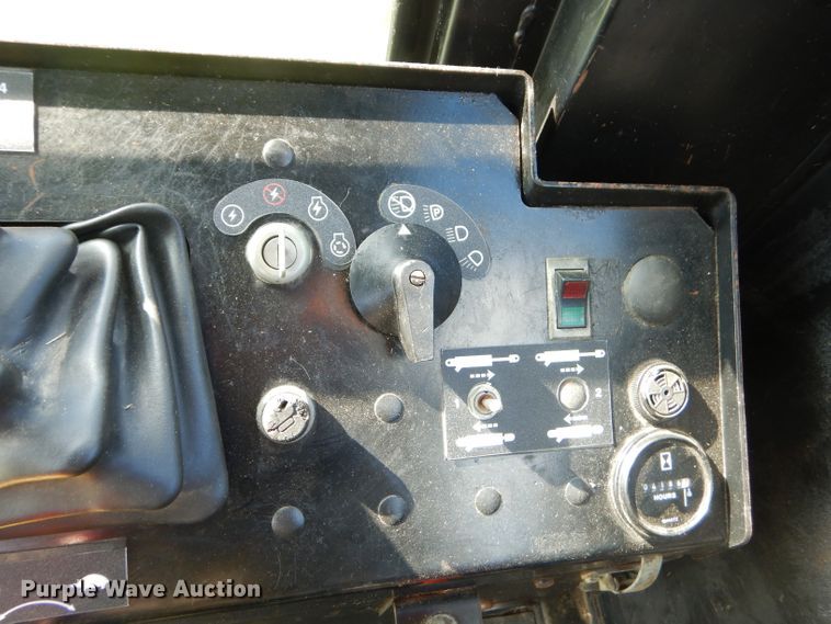 image for item ED9491 1990 John Deere 5830 forage harvester