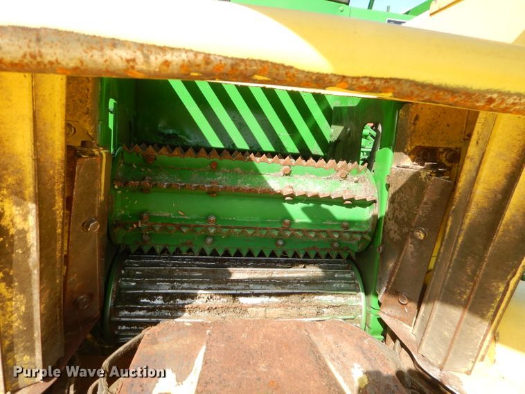 image for item ED9491 1990 John Deere 5830 forage harvester