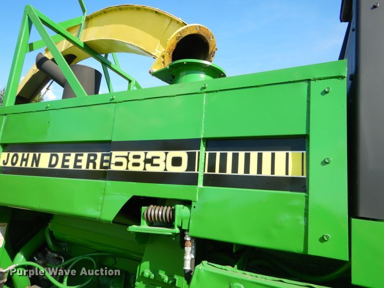 image for item ED9491 1990 John Deere 5830 forage harvester