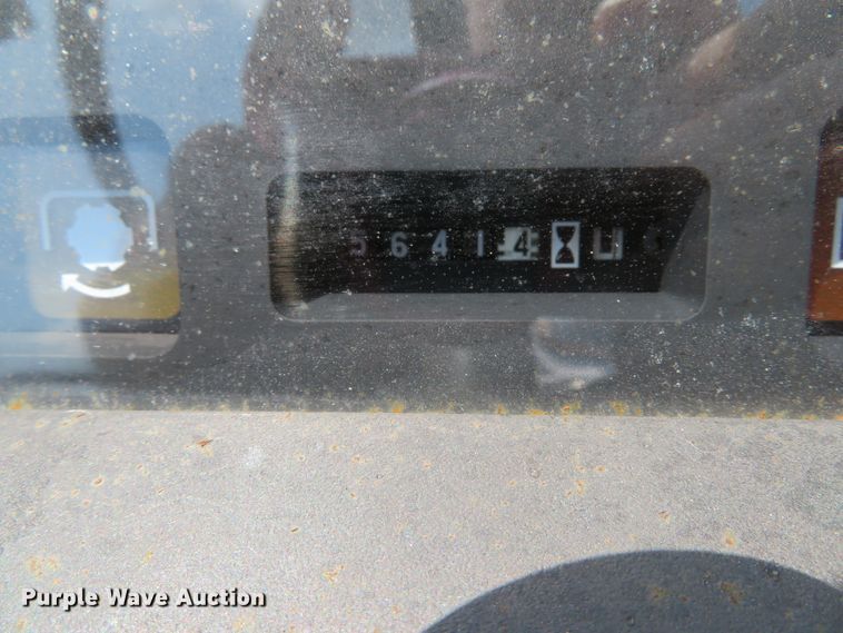 image for item EV9690 1995 John Deere 5400 tractor