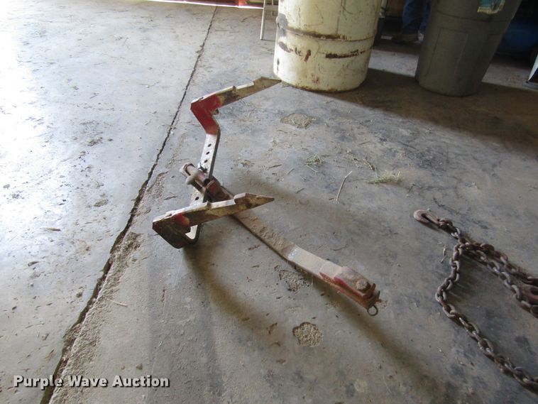 image for item EY9527 1964 International 606 tractor