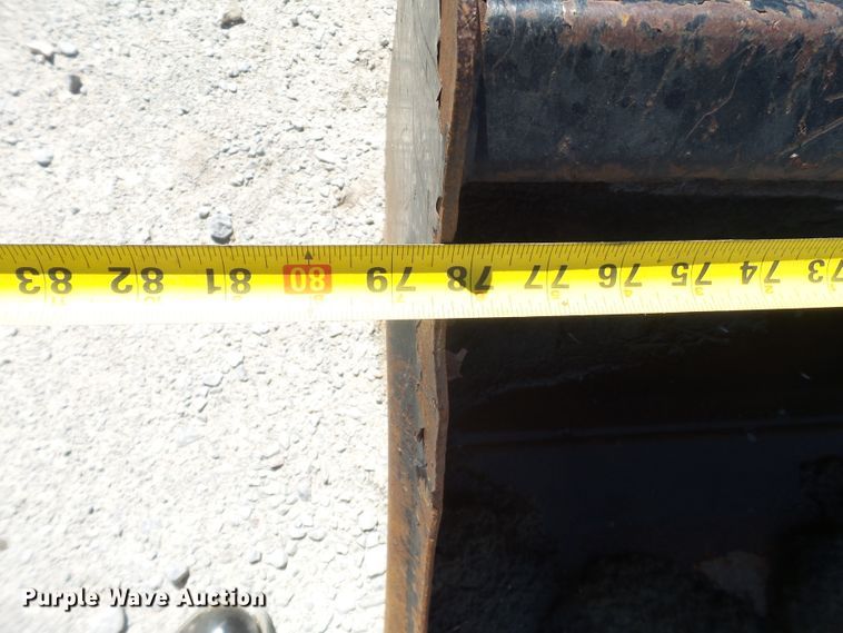 image for item FL9256 LS P7030C MFWD tractor