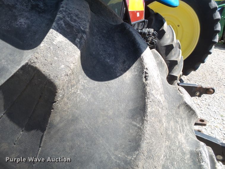 image for item FL9256 LS P7030C MFWD tractor