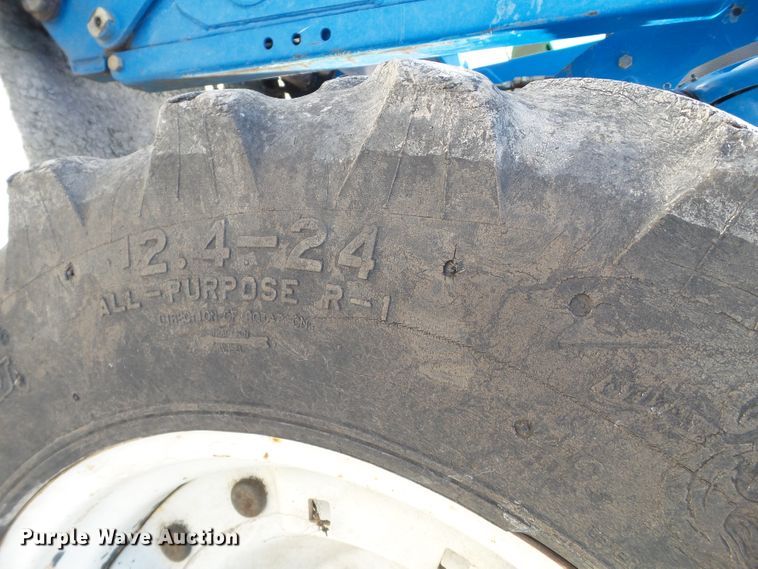 image for item FL9256 LS P7030C MFWD tractor