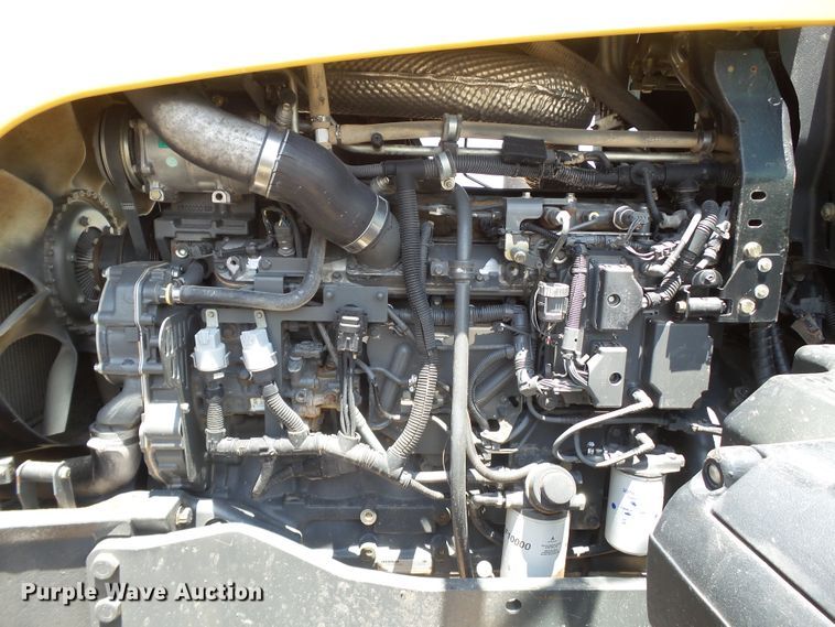 image for item FL9299 2009 Challenger MT575B MFWD tractor