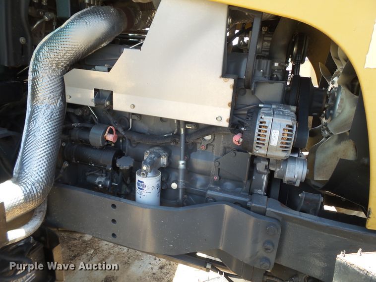 image for item FL9299 2009 Challenger MT575B MFWD tractor