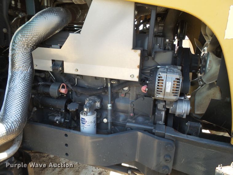 image for item FL9299 2009 Challenger MT575B MFWD tractor