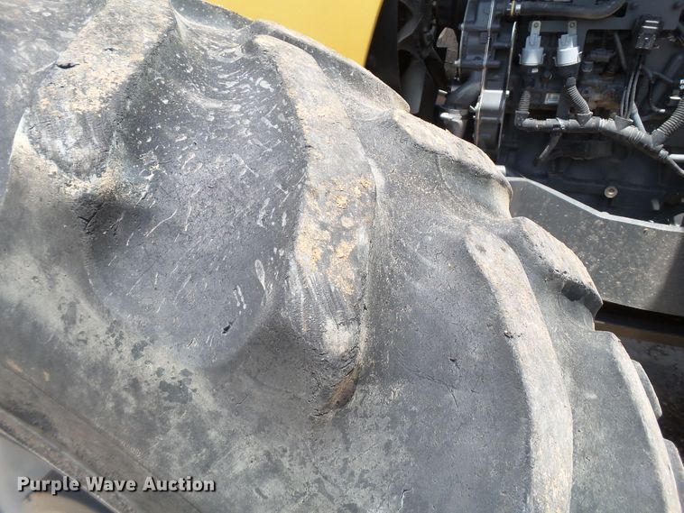 image for item FL9299 2009 Challenger MT575B MFWD tractor