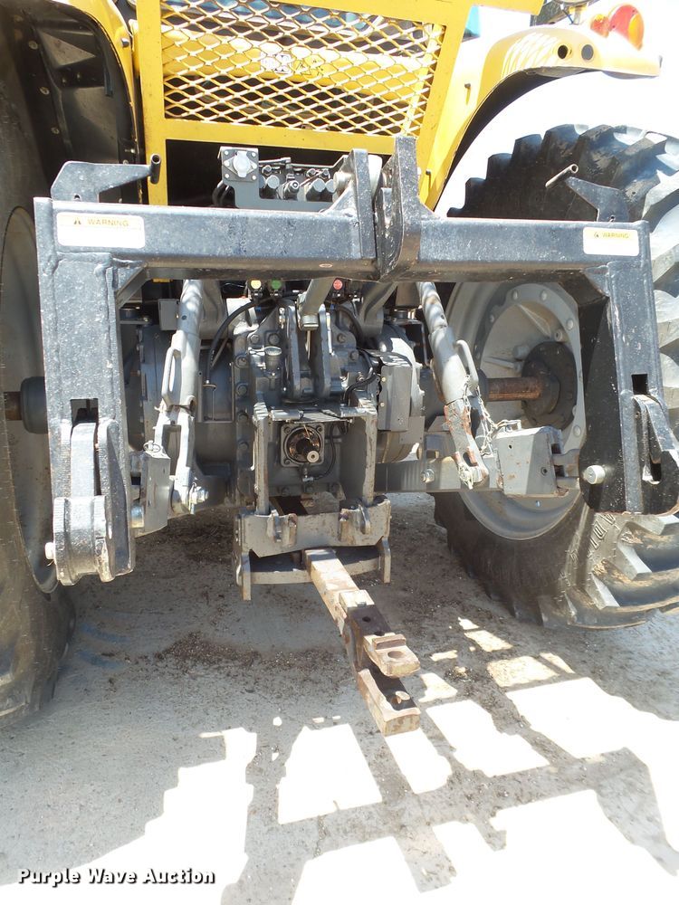 image for item FL9299 2009 Challenger MT575B MFWD tractor