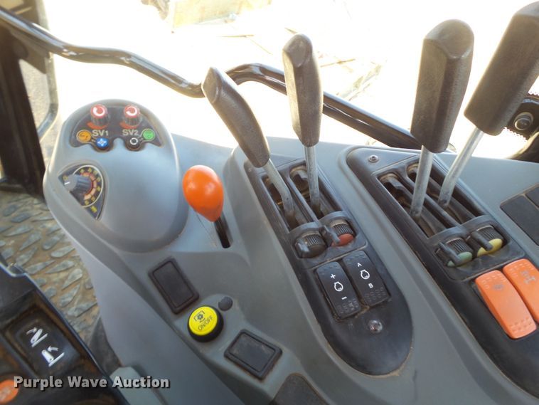 image for item FL9299 2009 Challenger MT575B MFWD tractor