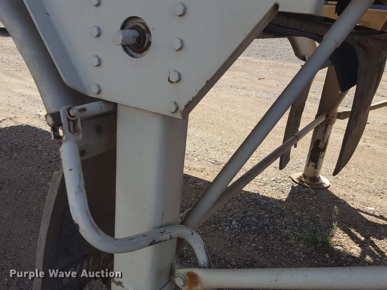 image for item FL9321 2007 Trinity live bottom trailer