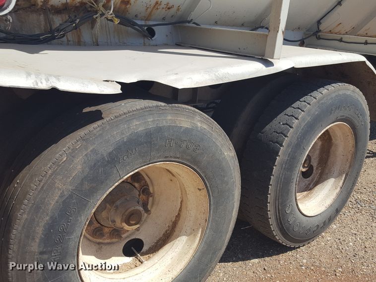 image for item FL9321 2007 Trinity live bottom trailer