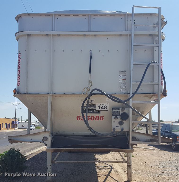 image for item FL9322 2009 Trinity live bottom trailer