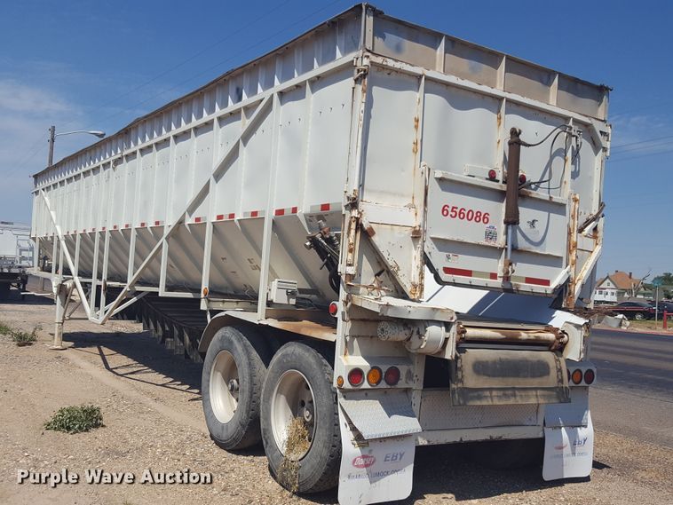 image for item FL9322 2009 Trinity live bottom trailer