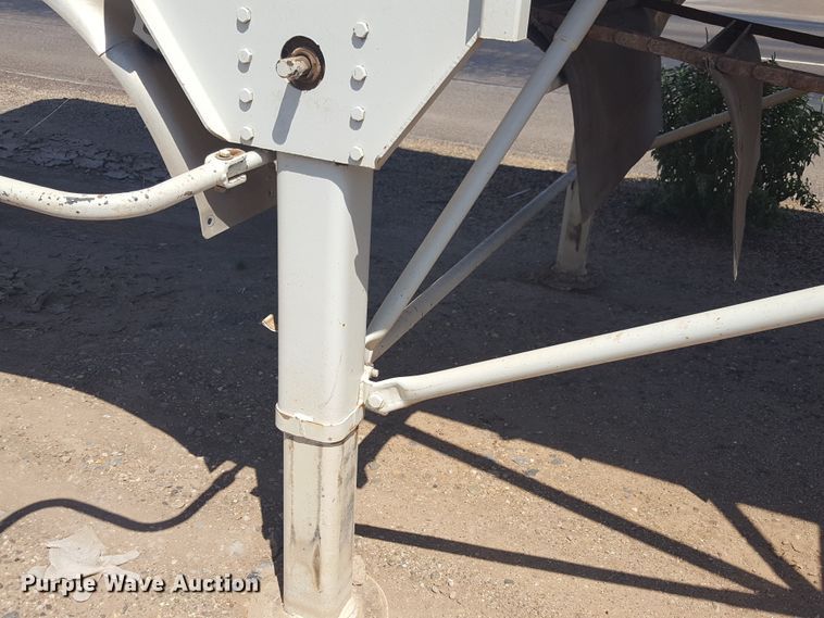 image for item FL9322 2009 Trinity live bottom trailer