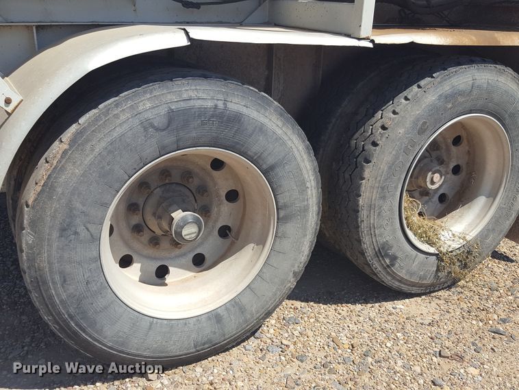 image for item FL9322 2009 Trinity live bottom trailer