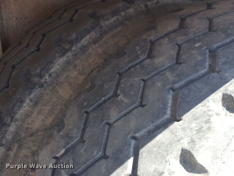 image for item FL9322 2009 Trinity live bottom trailer