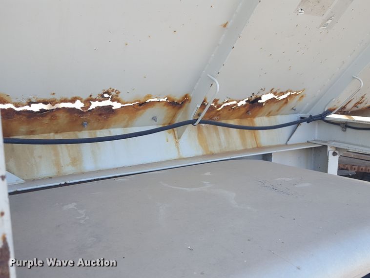 image for item FL9322 2009 Trinity live bottom trailer