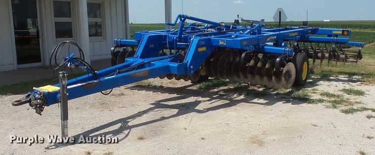 image for item FM9707 Landoll 7410-14 tandem disk