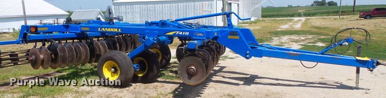 image for item FM9707 Landoll 7410-14 tandem disk
