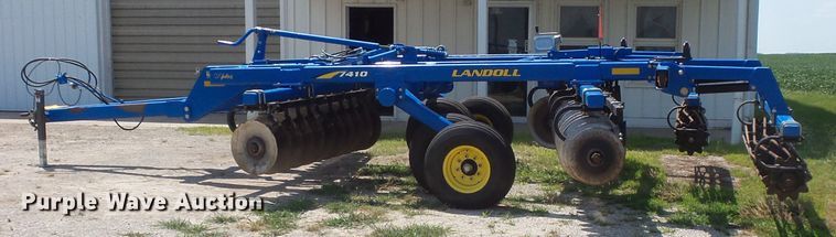 image for item FM9707 Landoll 7410-14 tandem disk