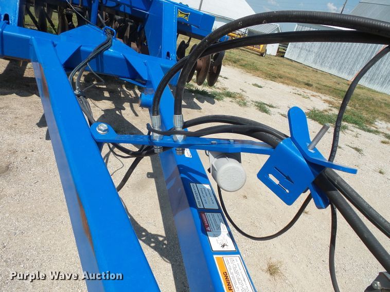 image for item FM9707 Landoll 7410-14 tandem disk