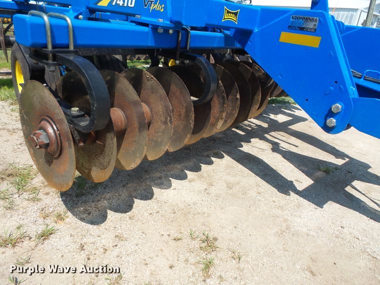 image for item FM9707 Landoll 7410-14 tandem disk
